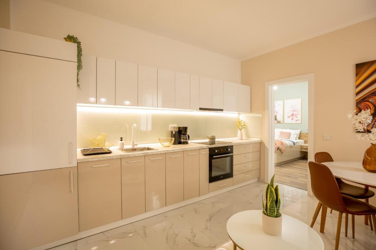 Dream Home - Prime Location 2Br Apt In Bukarest Eksteriør billede