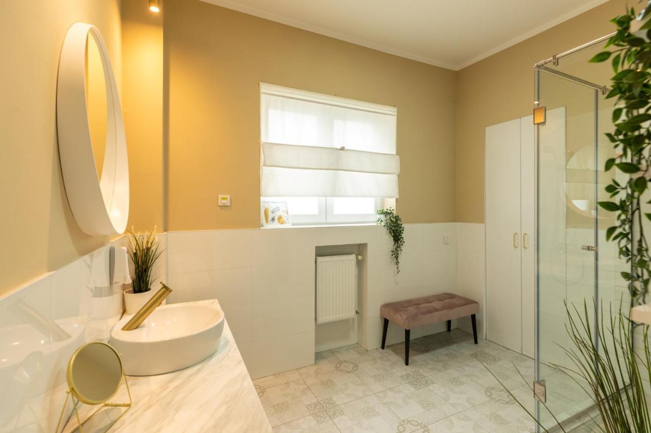 Dream Home - Prime Location 2Br Apt In Bukarest Eksteriør billede